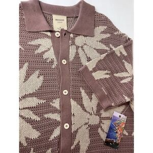 NWT - Massive Luxury Short Sleeve Knit Crochet Button Down Collar Shirt(Medium)